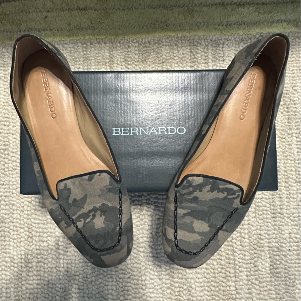 Bernardo Women's Camouflage Flats